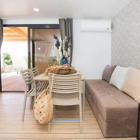 Mara's Coast - Bianca Apartment